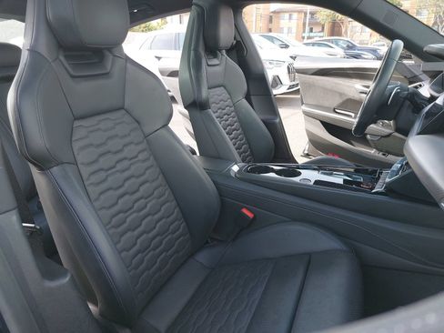 Used 2023 Audi e-tron GT Prestige w/ Prestige Package AWD/4WD image 10