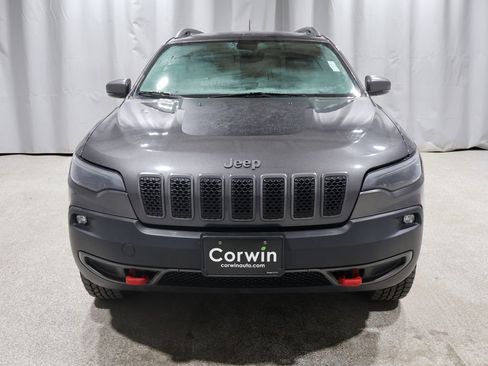 Used 2019 Jeep Cherokee Trailhawk image 9