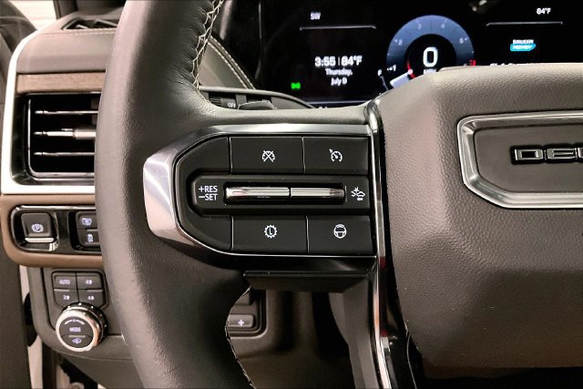 Used 2025 GMC Yukon Denali Ultimate AWD/4WD image 27
