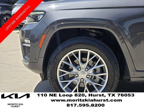 Used 2023 Jeep Grand Cherokee Summit w/ Luxury Tech Group V RWD image 14