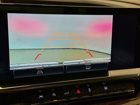 Used 2023 GMC Sierra 1500 Elevation image 23