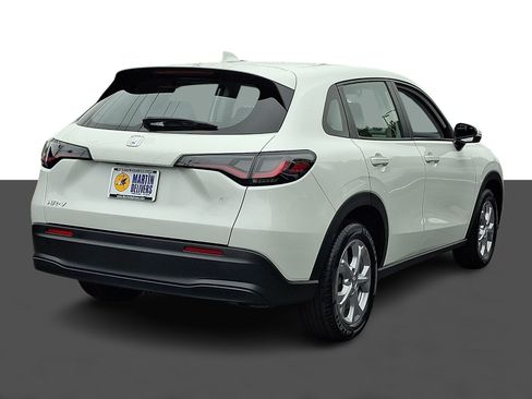 Certified 2024 Honda HR-V LX image 7