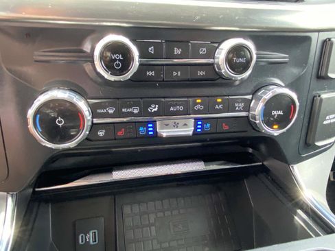 Used 2022 Ford F150 Lariat w/ Equipment Group 502A High AWD/4WD image 23