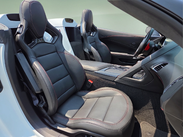 Used 2017 Chevrolet Corvette Z06 RWD image 19