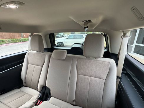 Used 2022 Ford Expedition Max XLT image 32