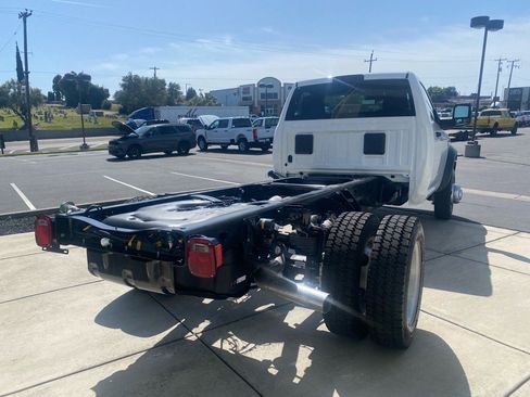 New 2025 RAM 5500 Tradesman AWD/4WD image 8