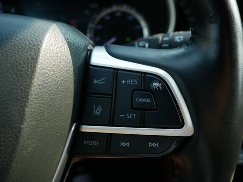 Used 2023 Toyota Highlander XSE AWD/4WD image 26