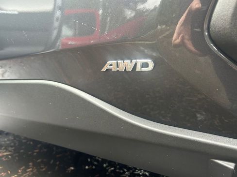 Used 2020 Toyota RAV4 Limited image 37