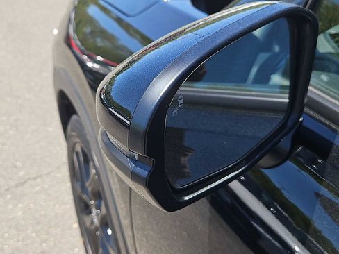 Certified 2025 Honda HR-V Sport image 19