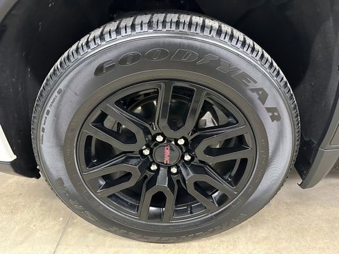 Certified 2023 GMC Sierra 1500 Elevation image 35