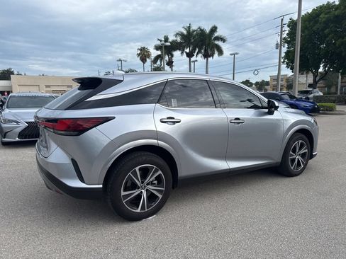Used 2025 Lexus RX 350 Premium w/ Accessory Package (K3) FWD image 5