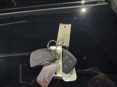 Used 2025 GMC Sierra 3500 Denali Ultimate image 35