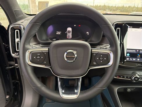 Used 2023 Volvo C40 P8 Recharge Plus image 11