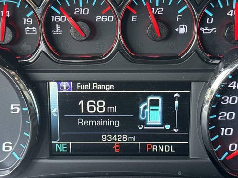 Used 2020 Chevrolet Suburban LT image 41