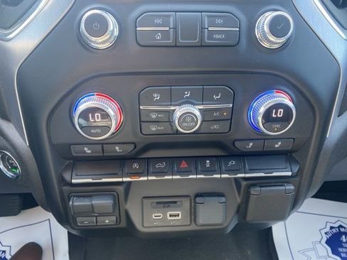Used 2021 GMC Sierra 1500 SLT AWD/4WD image 23