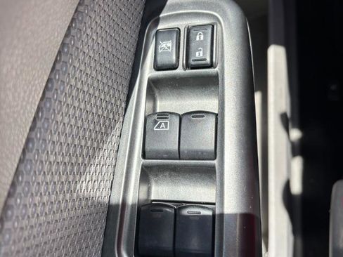 Used 2011 Subaru Forester 2.5X w/ Alloy Wheel Value Pkg AWD/4WD image 16