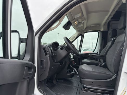 New 2026 RAM ProMaster 2500 w/ Convenience Group FWD image 10