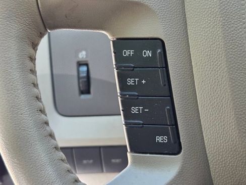 Used 2012 Ford Escape XLT FWD image 26