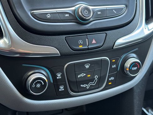 Used 2022 Chevrolet Equinox LT FWD image 21