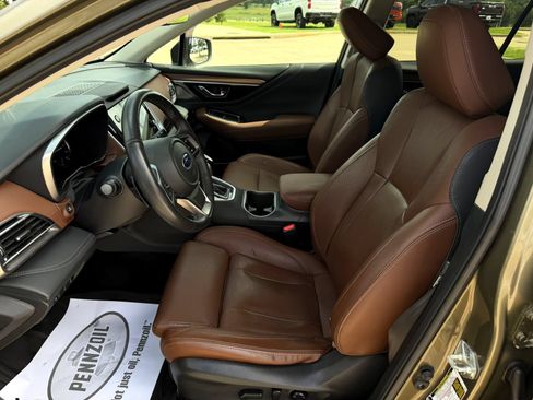 Used 2022 Subaru Outback Touring AWD/4WD image 10
