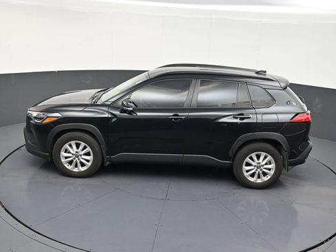 Used 2024 Toyota Corolla Cross LE FWD image 13