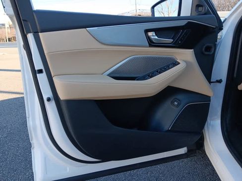 Used 2023 Acura MDX SH-AWD w/ Technology Package image 13