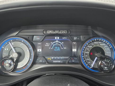 Used 2022 RAM 1500 Limited w/ Body Color Bumper Group image 17