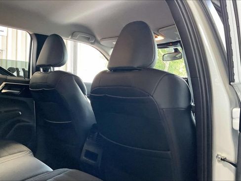 Used 2024 Mitsubishi Outlander SE FWD image 20