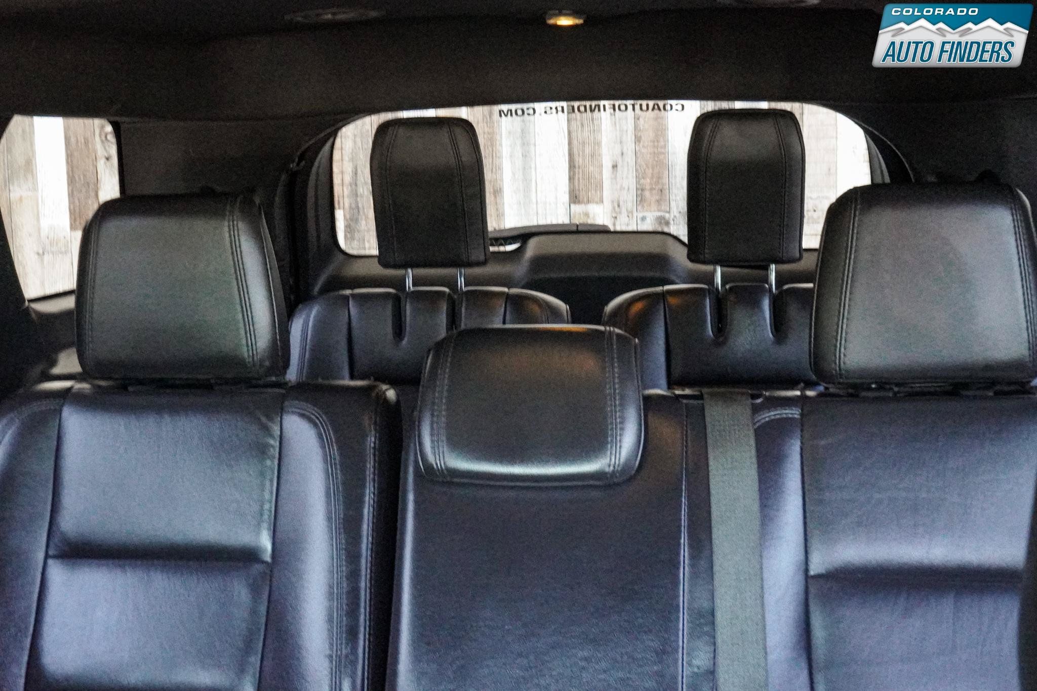 Used 2015 Ford Explorer XLT w/ Equipment Group 202A AWD/4WD image 24
