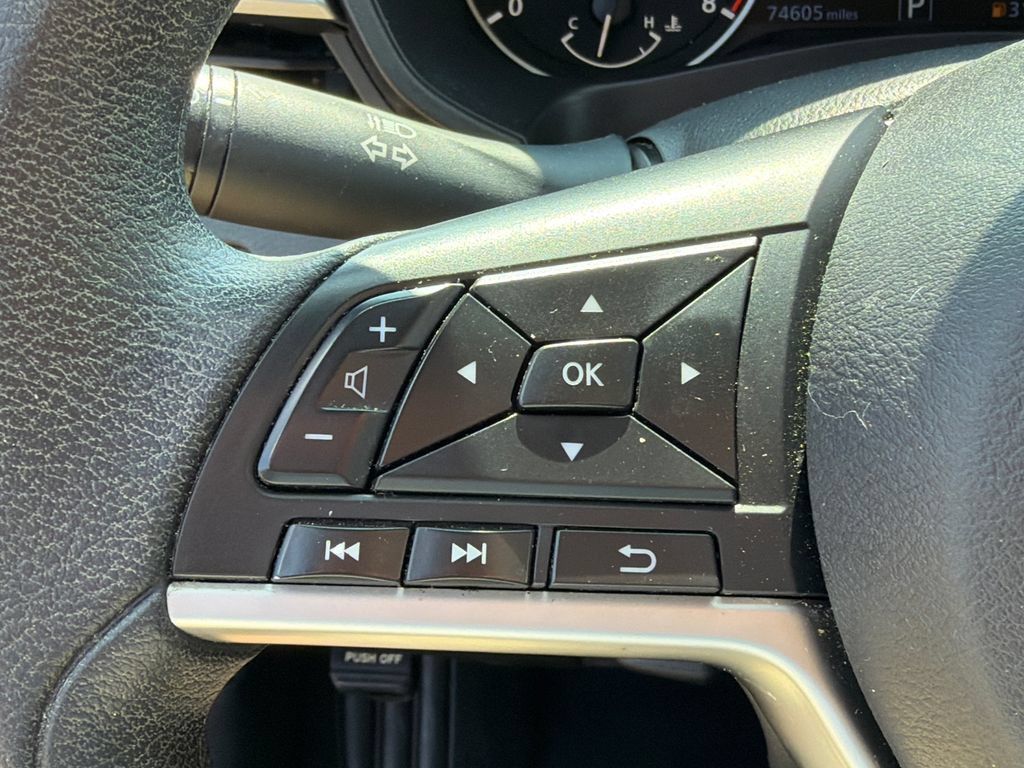 Used 2024 Nissan Altima 2.5 SV FWD image 24
