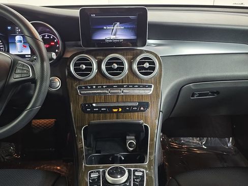 Used 2018 Mercedes-Benz GLC 300 image 16