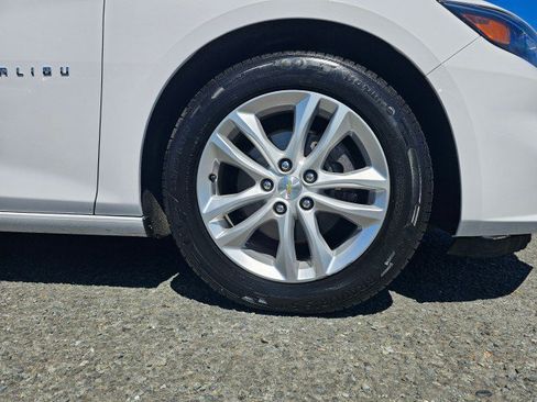 Used 2018 Chevrolet Malibu LT FWD image 9