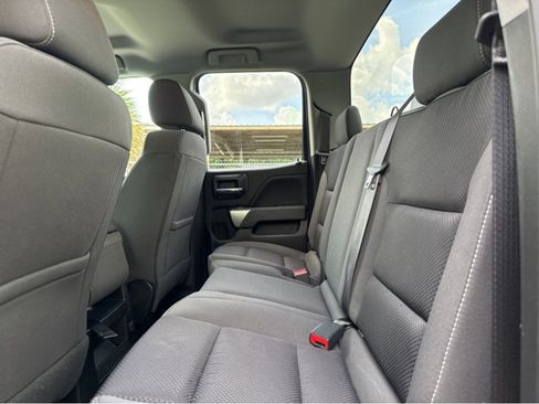 Used 2018 Chevrolet Silverado 1500 LT image 18