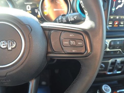 Used 2023 Jeep Wrangler Unlimited w/ Sun & Screen Package image 14