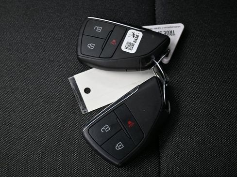 Used 2024 Chevrolet Colorado W/T image 28