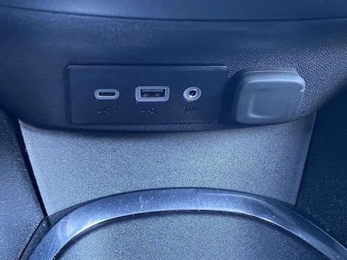 Used 2023 Chevrolet Malibu LT image 29