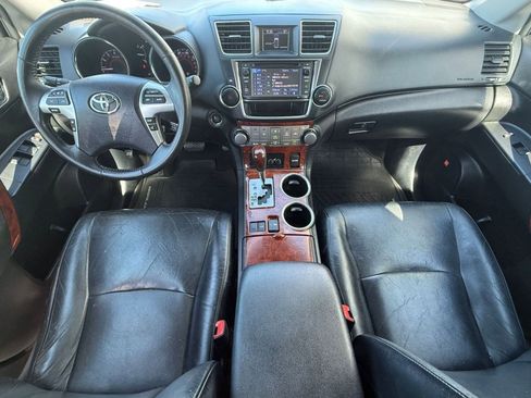 Used 2013 Toyota Highlander Limited image 14