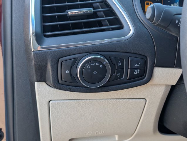 Used 2023 Ford Edge Titanium AWD/4WD image 16