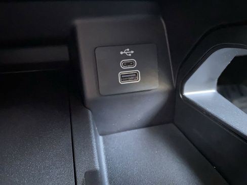 New 2025 Ford Ranger Lariat w/ FX4 Off-Road Package image 29