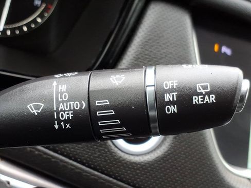 Used 2019 Cadillac XT5 Luxury image 23