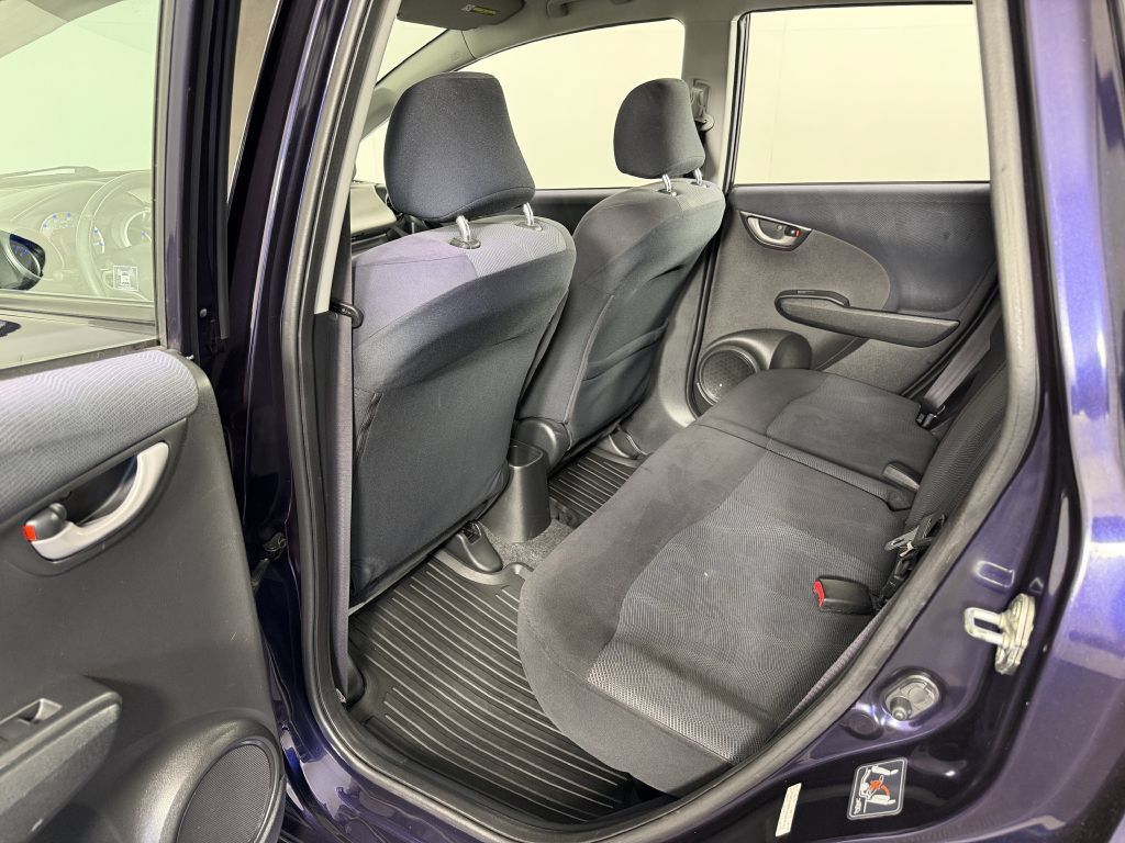 Used 2010 Honda Fit Sport image 16