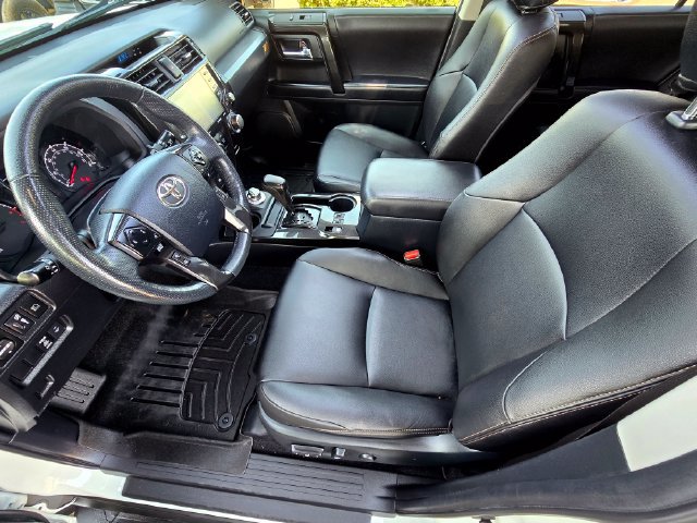 Used 2023 Toyota 4Runner 40th Anniversary SE AWD/4WD image 24