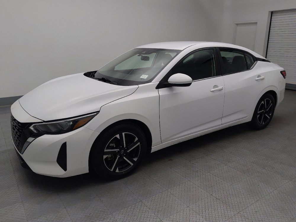 Used 2025 Nissan Sentra SV FWD image 2