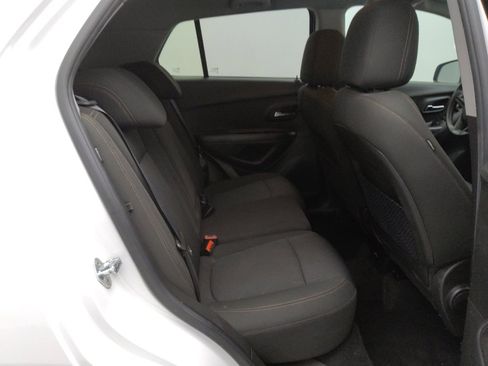 Used 2020 Chevrolet Trax LT image 19