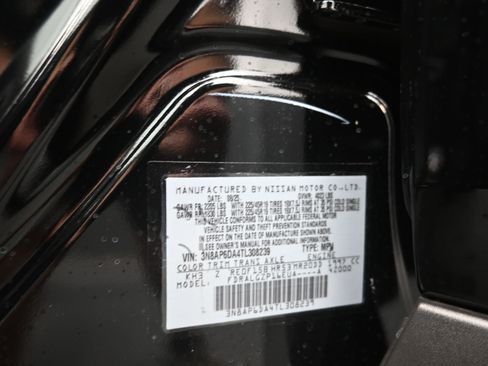 New 2026 Nissan Kicks SR image 13