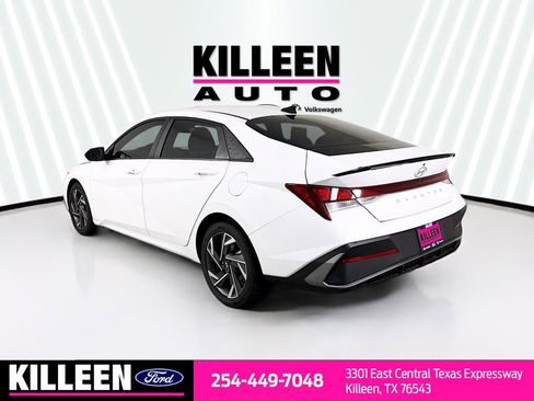 Used 2025 Hyundai Elantra Sport image 6