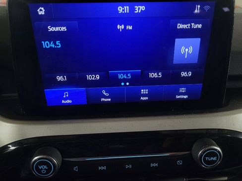 Used 2021 Ford Escape SE image 25