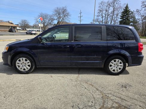 Used 2014 Dodge Grand Caravan SE w/ Quick Order Package 29E SE FWD image 4