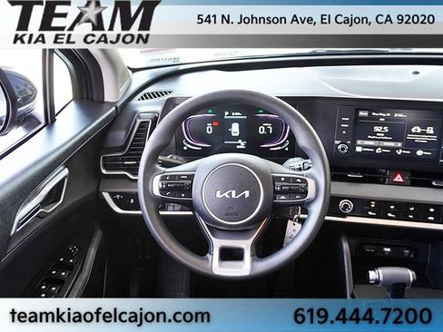 Certified 2025 Kia Sportage LX FWD image 19