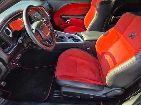 Used 2022 Dodge Challenger R/T Scat Pack RWD image 13